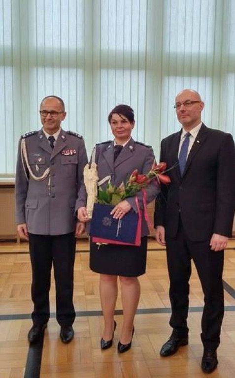 Prezydent RP Andrzej Duda odznaczył brzeskich policjantów medalami