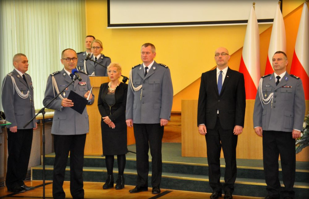 Prezydent RP Andrzej Duda odznaczył brzeskich policjantów medalami