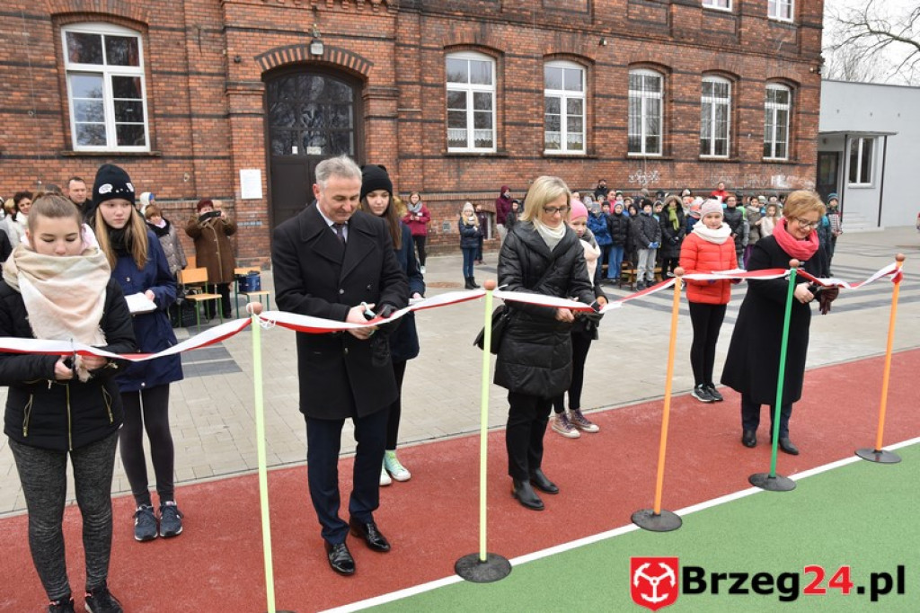 Kompleks sportowy przy Publicznej Szkole Podstawowej nr 5 oficjalnie otwarty