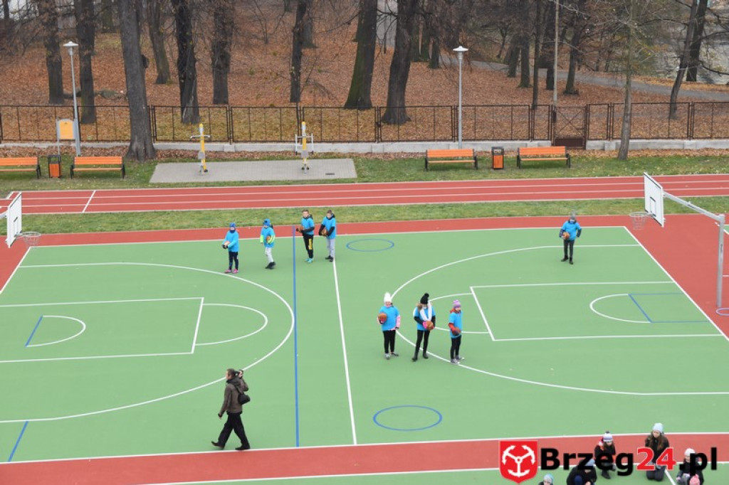 Kompleks sportowy przy Publicznej Szkole Podstawowej nr 5 oficjalnie otwarty