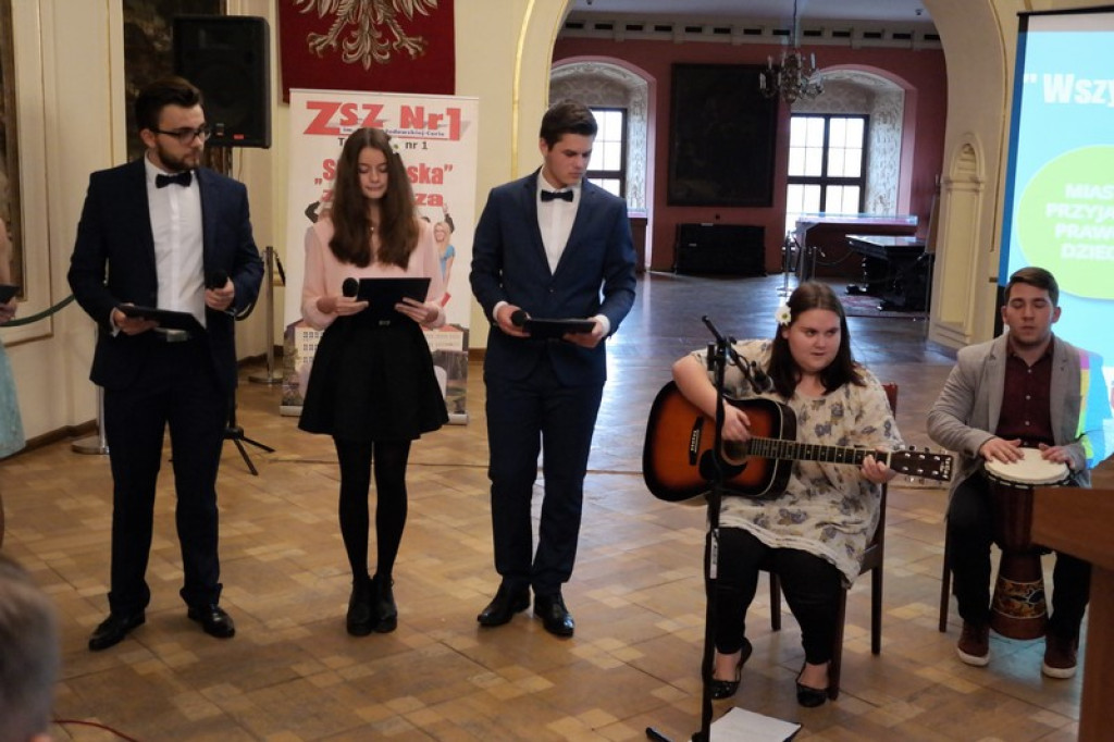 Wszyscy jesteśmy dziećmi...