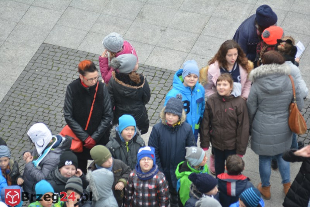 Rekord we wspólnym śpiewaniu pobity! W Brzegu trwają Ogólnopolskie Dni Praw Dziecka