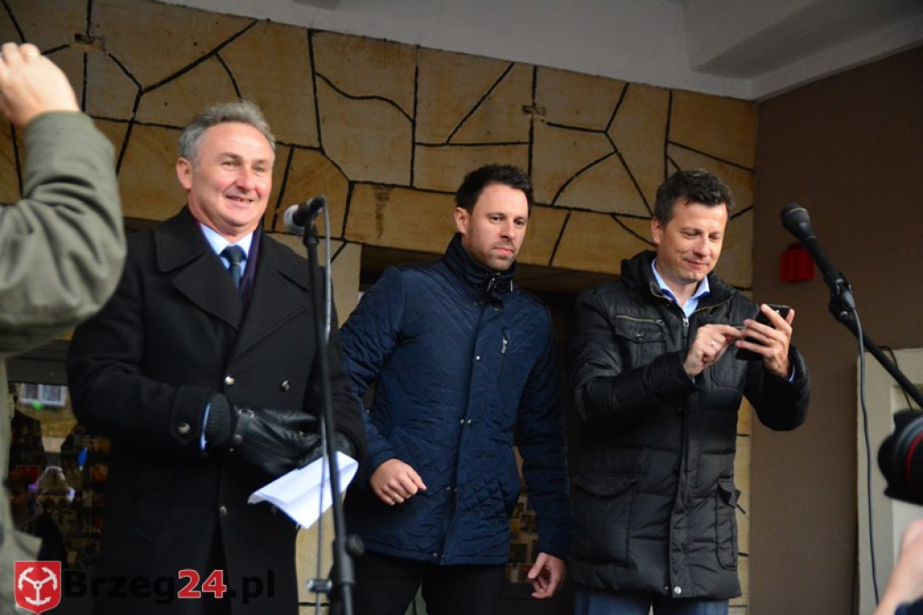 Rekord we wspólnym śpiewaniu pobity! W Brzegu trwają Ogólnopolskie Dni Praw Dziecka