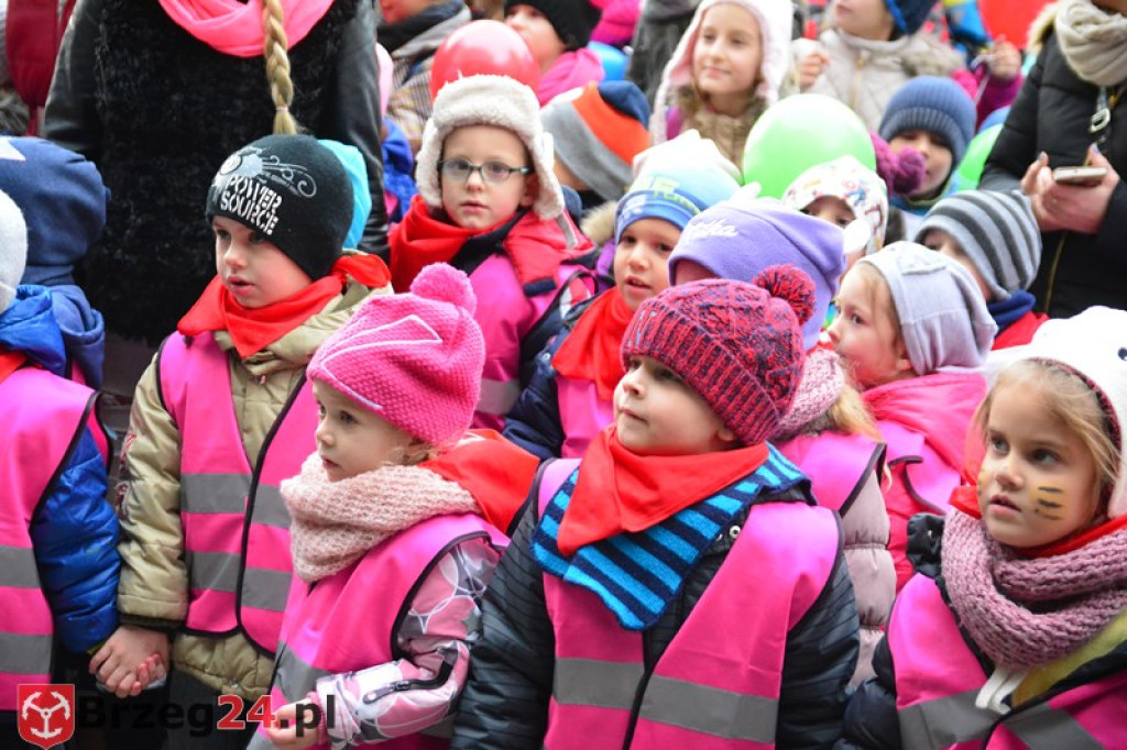 Rekord we wspólnym śpiewaniu pobity! W Brzegu trwają Ogólnopolskie Dni Praw Dziecka