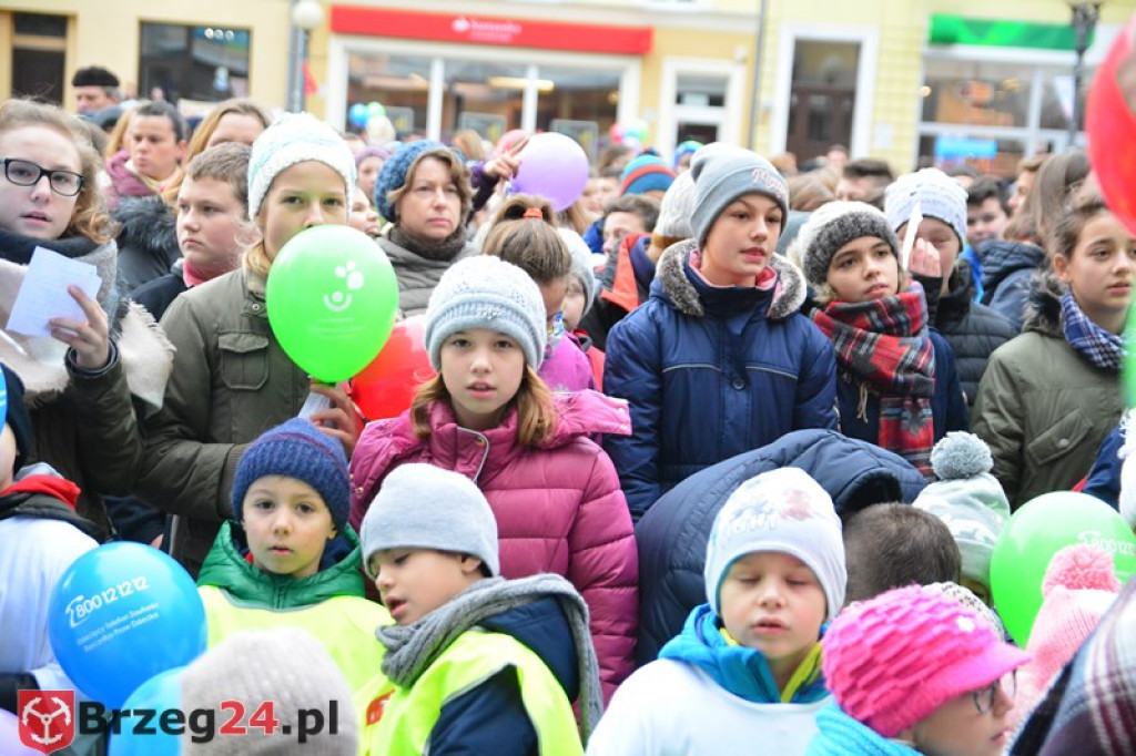 Rekord we wspólnym śpiewaniu pobity! W Brzegu trwają Ogólnopolskie Dni Praw Dziecka