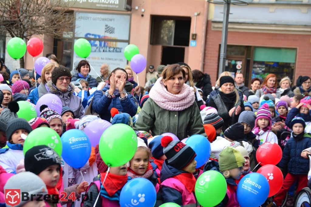 Rekord we wspólnym śpiewaniu pobity! W Brzegu trwają Ogólnopolskie Dni Praw Dziecka