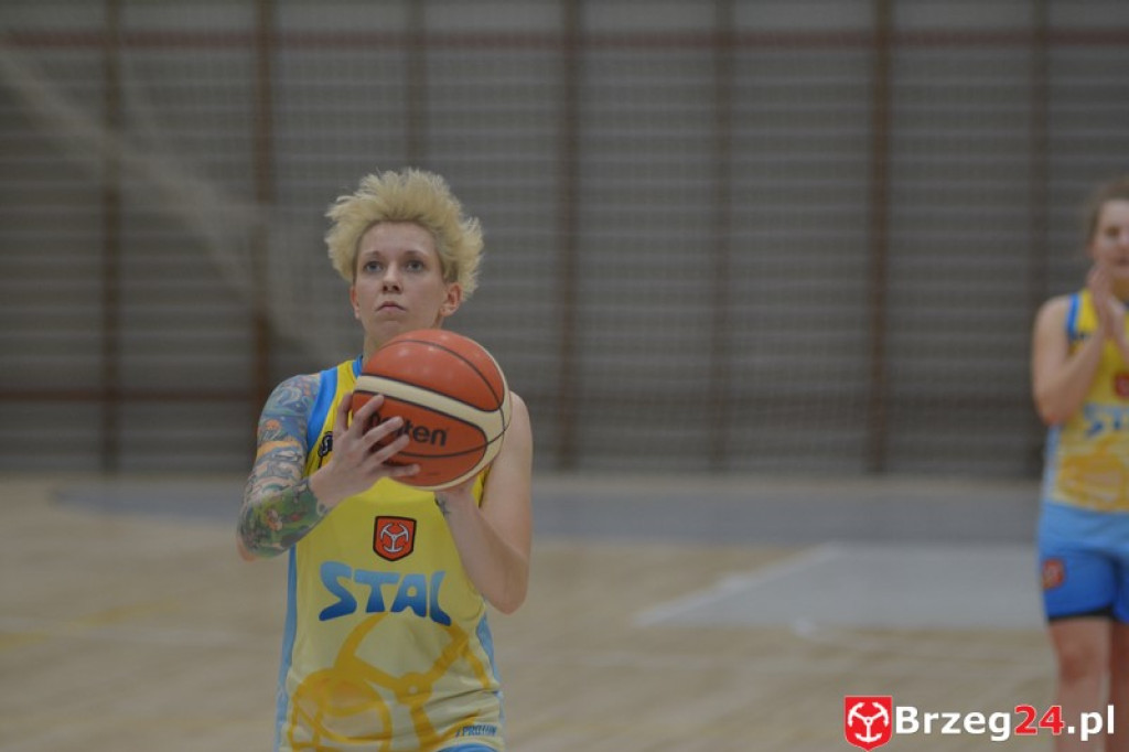 Koszykarki Stali Brzeg pewnie pokonują AZS Poznań [FOTORELACJA]