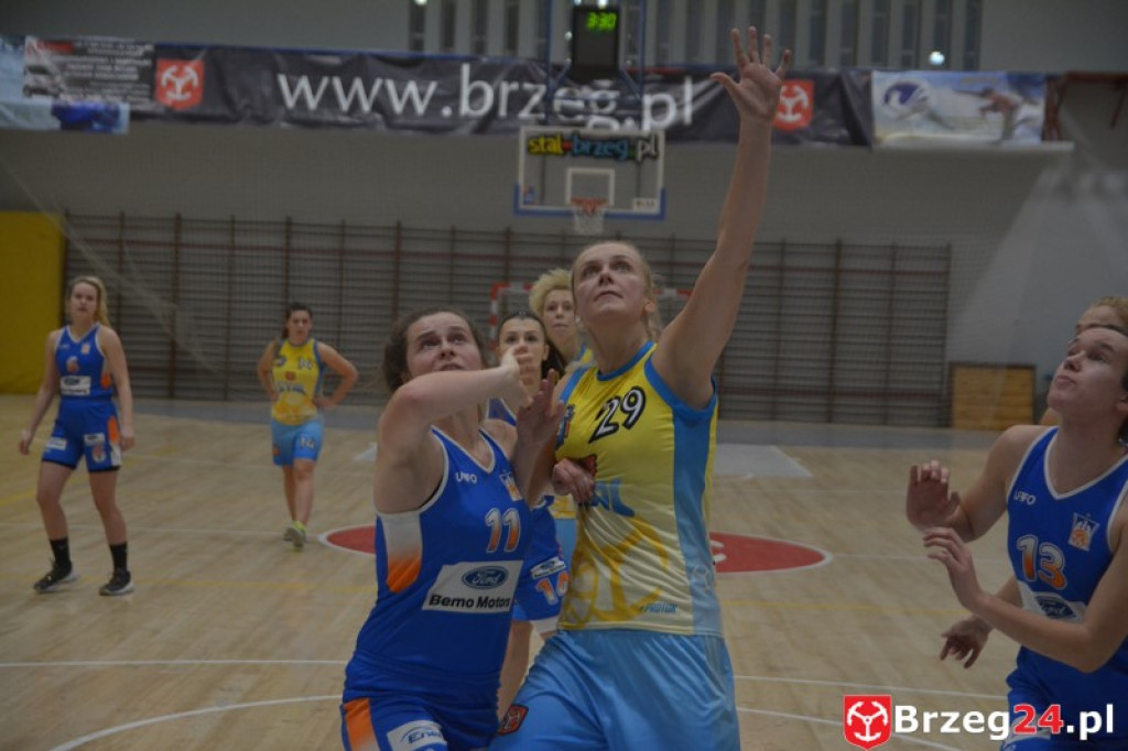 Koszykarki Stali Brzeg pewnie pokonują AZS Poznań [FOTORELACJA]