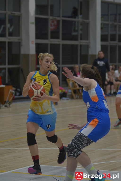 Koszykarki Stali Brzeg pewnie pokonują AZS Poznań [FOTORELACJA]