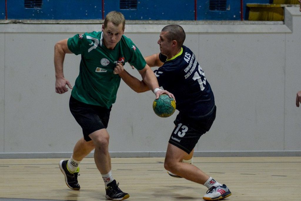 Orlik przegrywa z liderem.