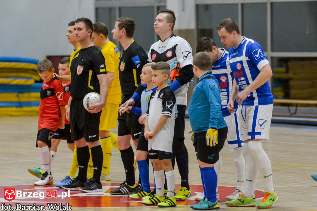 Gredar przegrywa z liderem - SRS Gwiazda Ruda Śląska