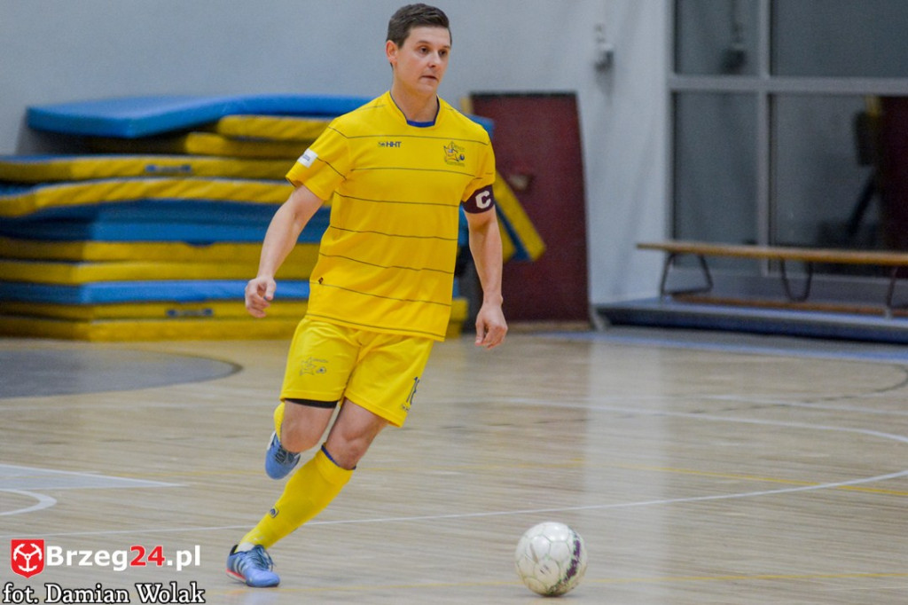 Gredar przegrywa z liderem - SRS Gwiazda Ruda Śląska