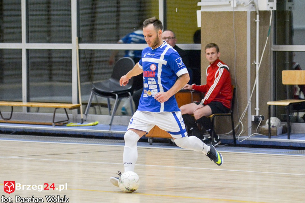 Gredar przegrywa z liderem - SRS Gwiazda Ruda Śląska