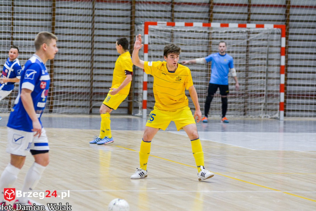 Gredar przegrywa z liderem - SRS Gwiazda Ruda Śląska