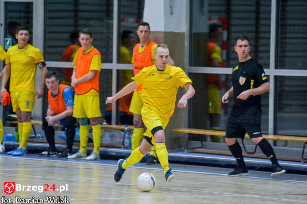 Gredar przegrywa z liderem - SRS Gwiazda Ruda Śląska