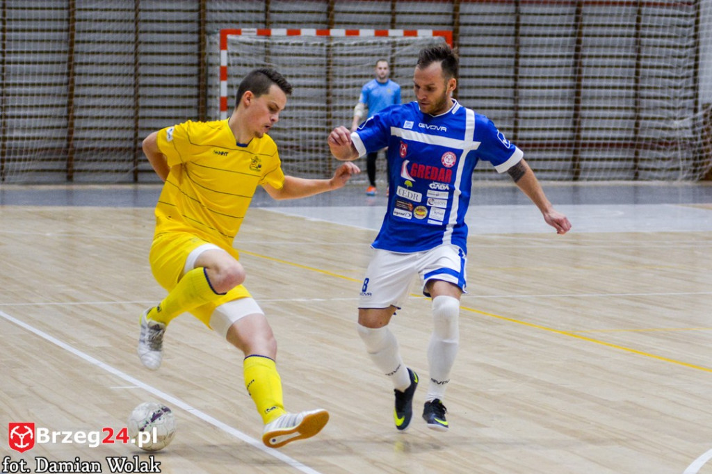 Gredar przegrywa z liderem - SRS Gwiazda Ruda Śląska