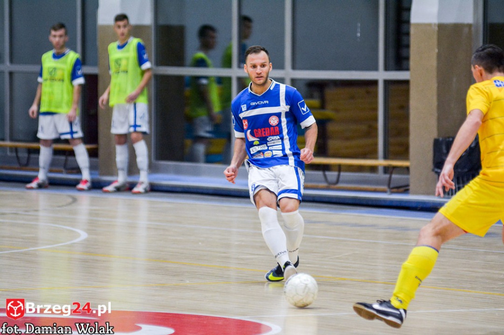 Gredar przegrywa z liderem - SRS Gwiazda Ruda Śląska