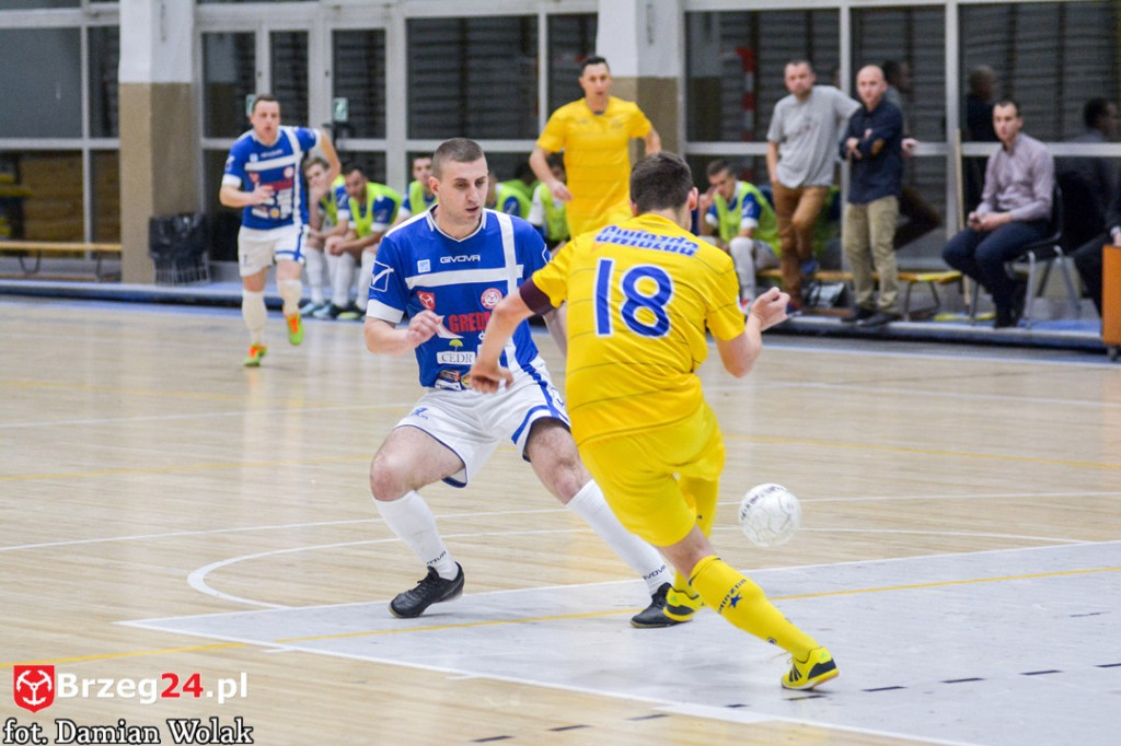 Gredar przegrywa z liderem - SRS Gwiazda Ruda Śląska