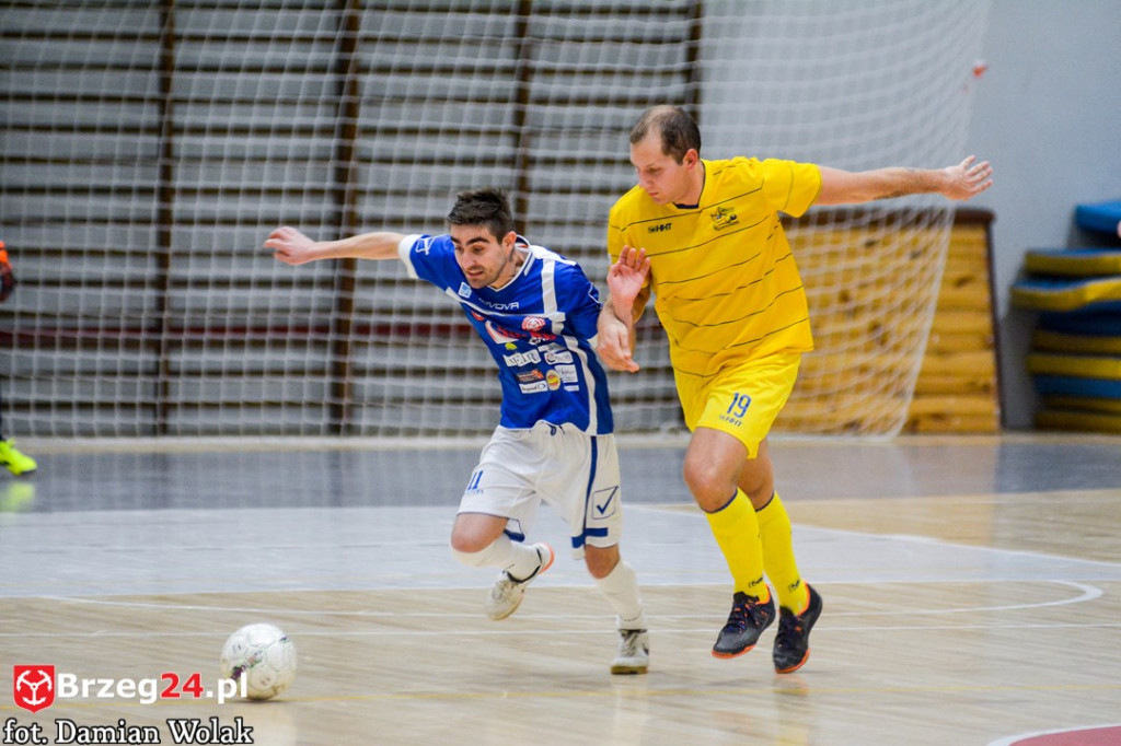 Gredar przegrywa z liderem - SRS Gwiazda Ruda Śląska