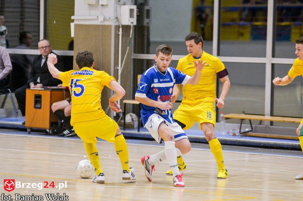 Gredar przegrywa z liderem - SRS Gwiazda Ruda Śląska