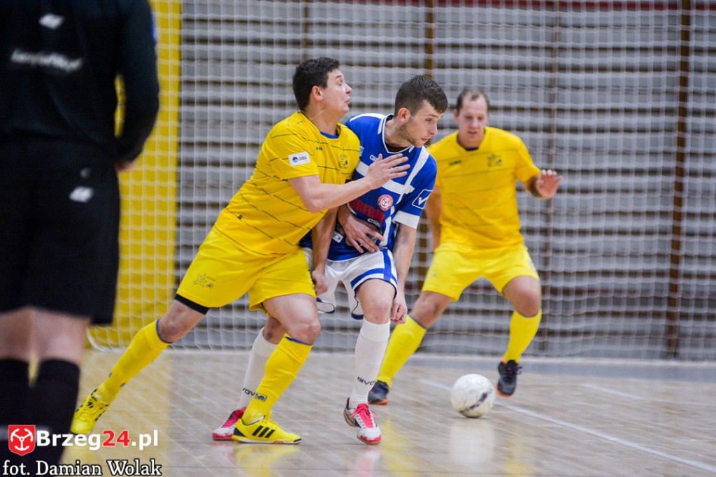 Gredar przegrywa z liderem - SRS Gwiazda Ruda Śląska