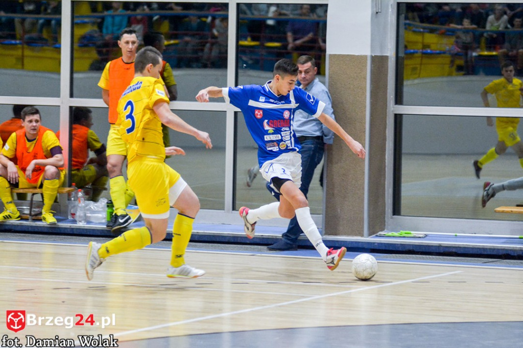 Gredar przegrywa z liderem - SRS Gwiazda Ruda Śląska