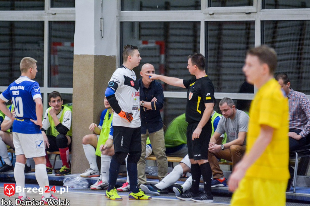 Gredar przegrywa z liderem - SRS Gwiazda Ruda Śląska