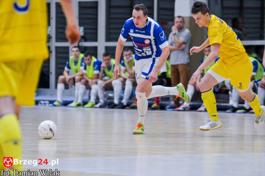 Gredar przegrywa z liderem - SRS Gwiazda Ruda Śląska