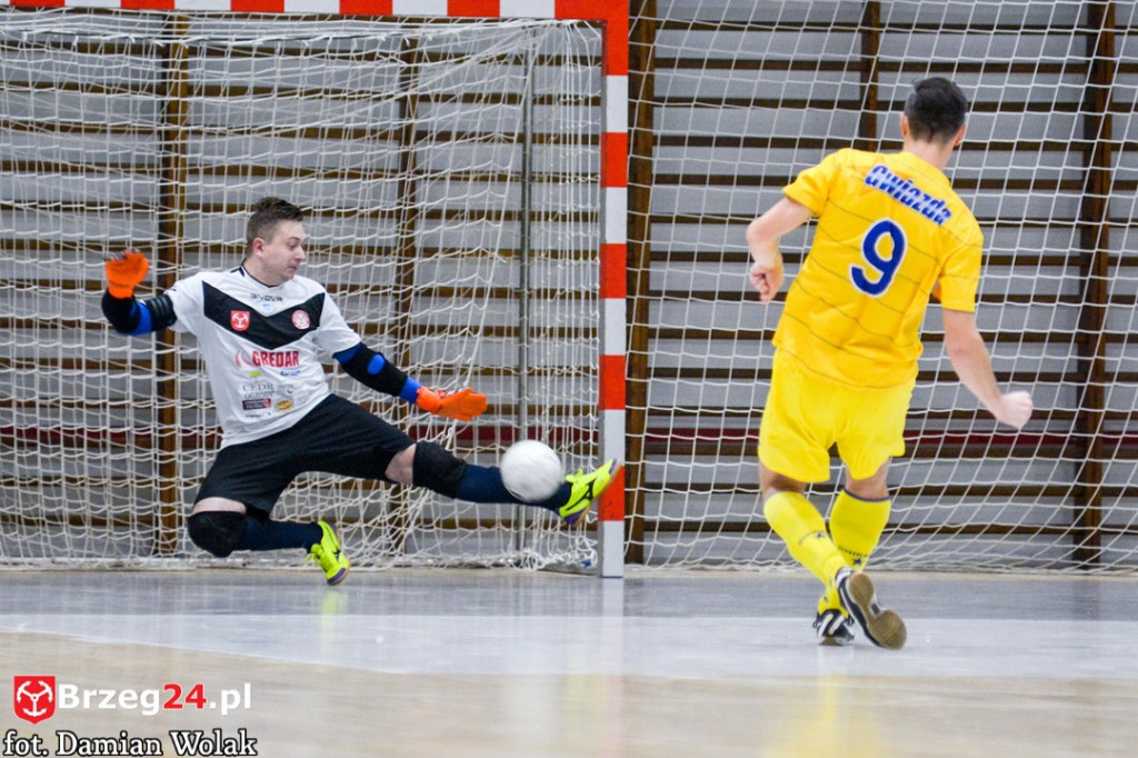 Gredar przegrywa z liderem - SRS Gwiazda Ruda Śląska