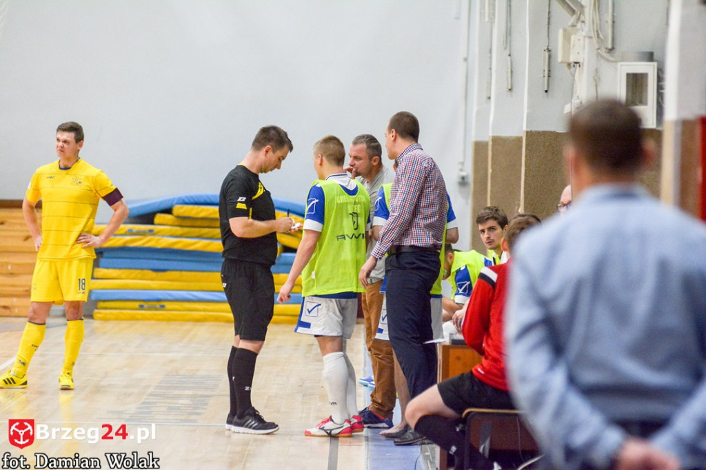 Gredar przegrywa z liderem - SRS Gwiazda Ruda Śląska