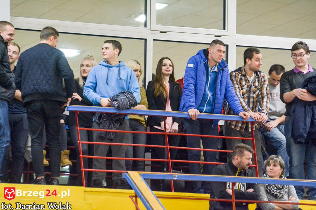 Gredar przegrywa z liderem - SRS Gwiazda Ruda Śląska