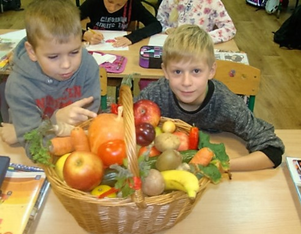 8 listopada - Dzień Zdrowego Śniadania w PSP w Łosiowie