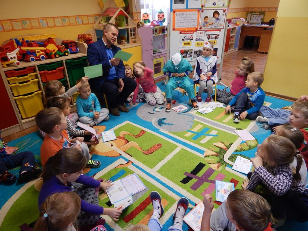 Mali wolontariusze z Przedszkola Publicznego nr 3 w Brzegu.