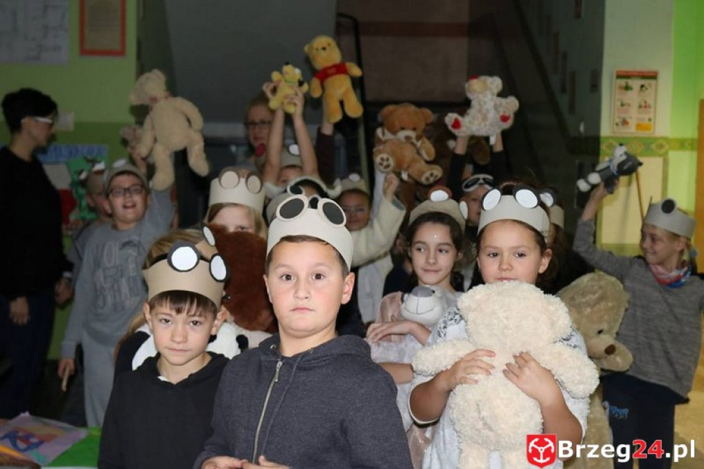 Obchody Dnia Pluszowego Misia w Ósemce