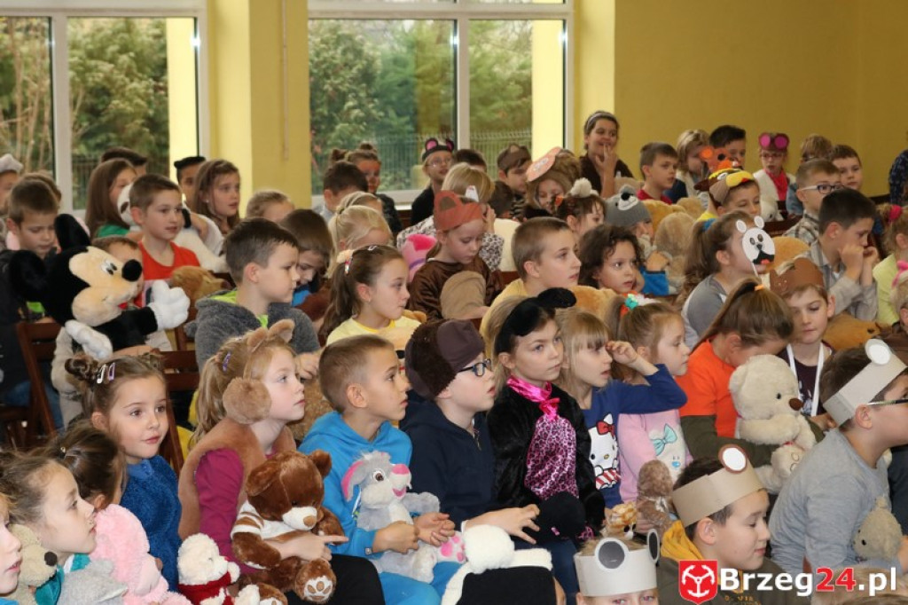 Obchody Dnia Pluszowego Misia w Ósemce