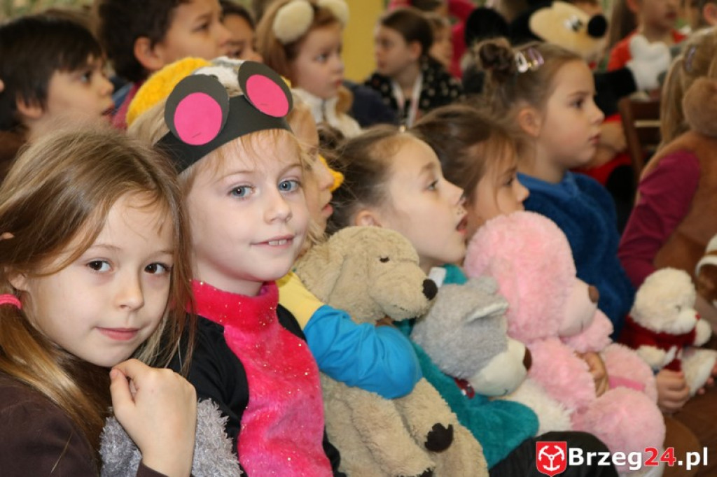 Obchody Dnia Pluszowego Misia w Ósemce