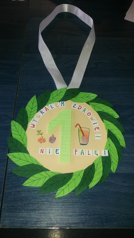 MEDALE ZA NIEPALENIE PAPIEROSÓW