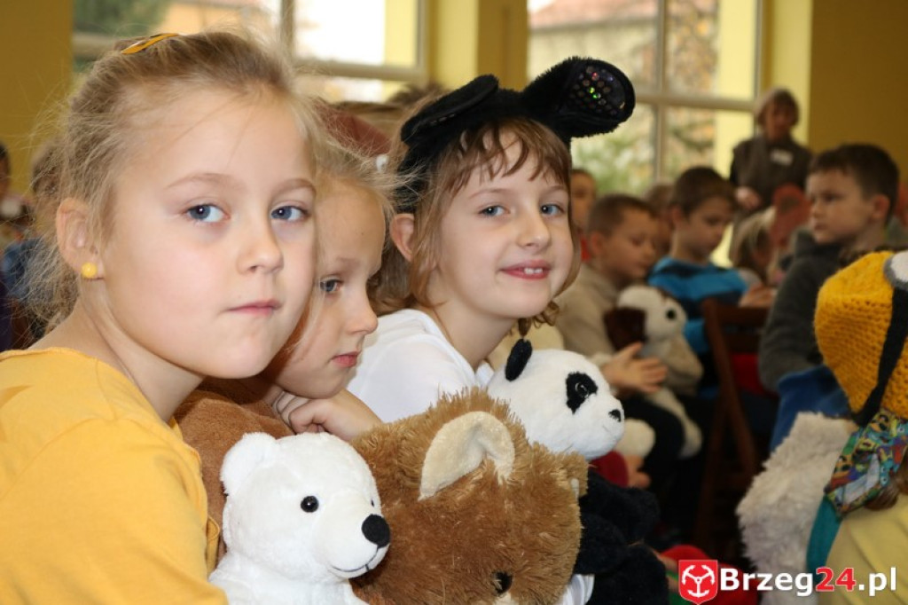 Obchody Dnia Pluszowego Misia w Ósemce