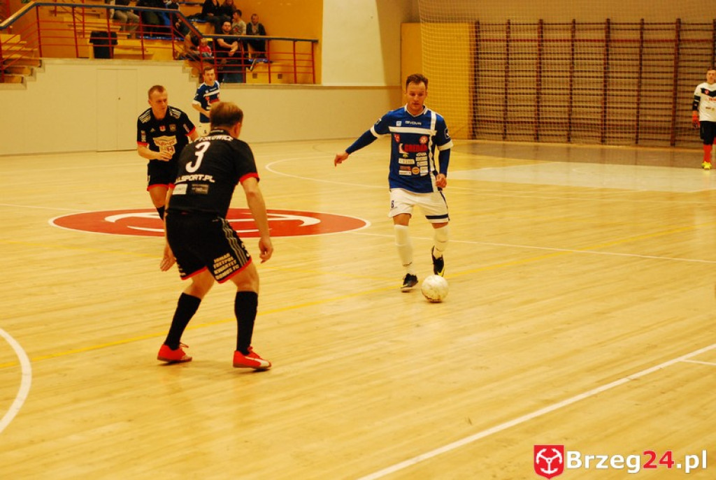 Brzescy piłkarze halowi remisują u siebie z zespołem z Pyskowic