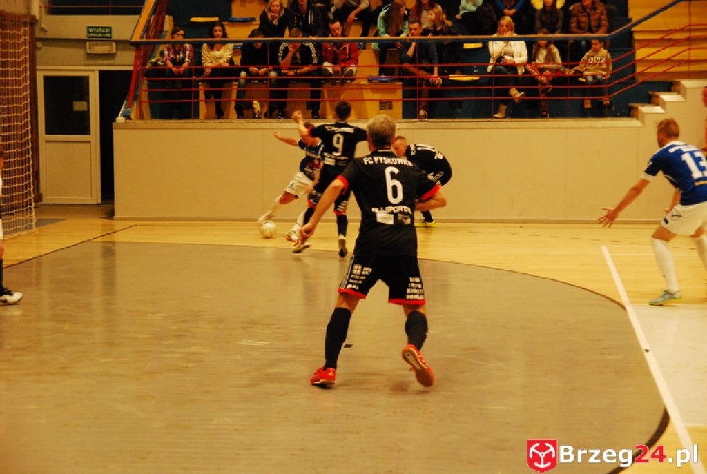 Brzescy piłkarze halowi remisują u siebie z zespołem z Pyskowic