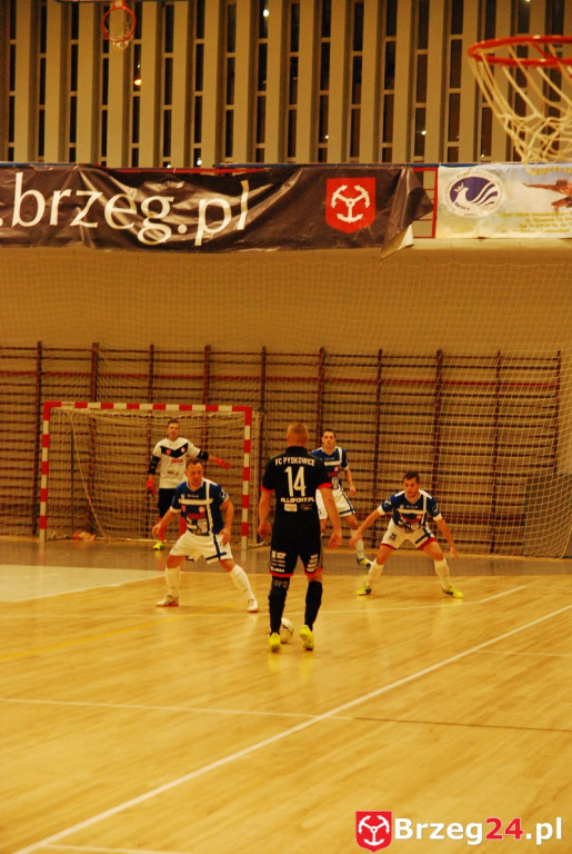 Brzescy piłkarze halowi remisują u siebie z zespołem z Pyskowic