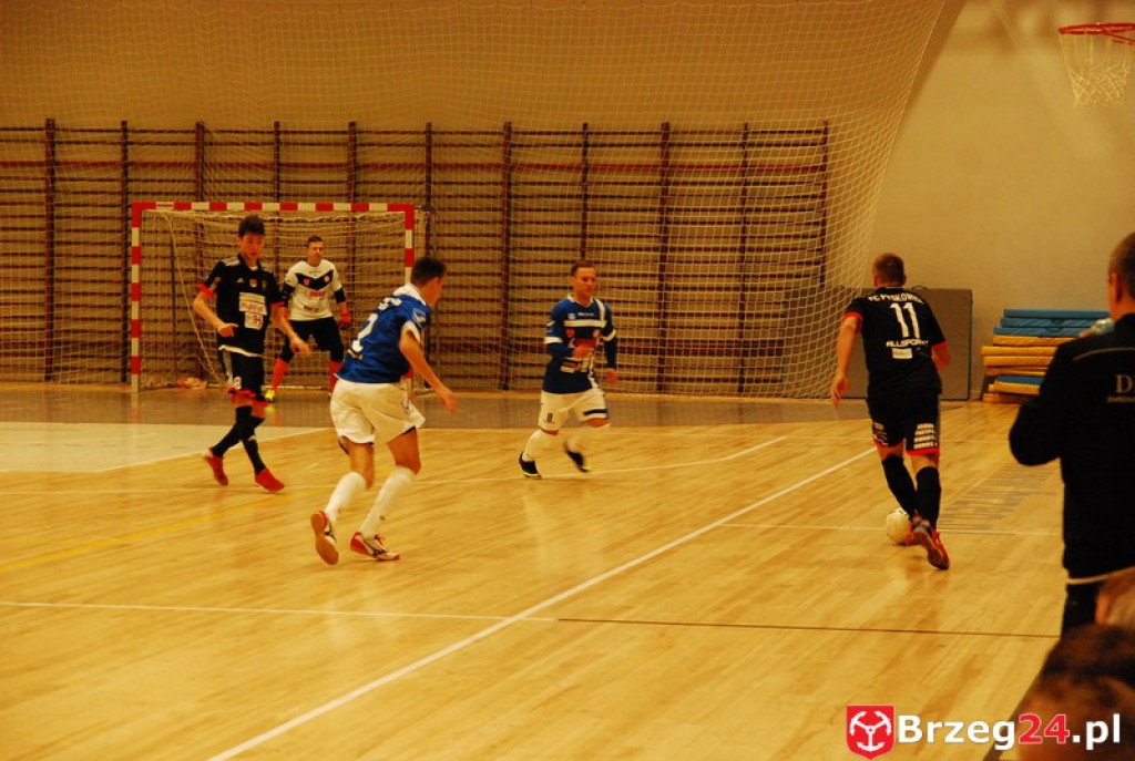 Brzescy piłkarze halowi remisują u siebie z zespołem z Pyskowic