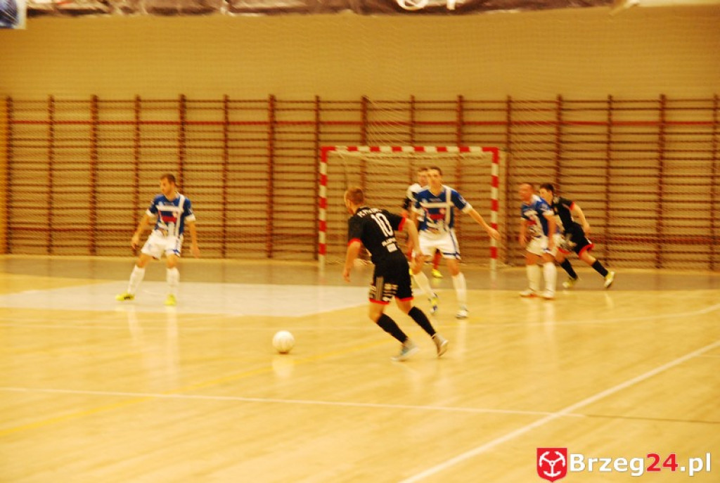 Brzescy piłkarze halowi remisują u siebie z zespołem z Pyskowic