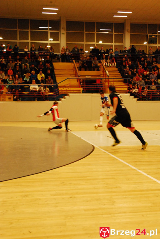 Brzescy piłkarze halowi remisują u siebie z zespołem z Pyskowic