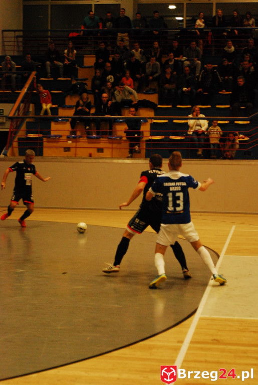 Brzescy piłkarze halowi remisują u siebie z zespołem z Pyskowic
