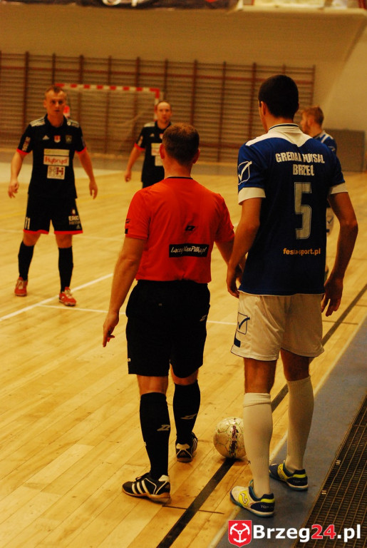 Brzescy piłkarze halowi remisują u siebie z zespołem z Pyskowic
