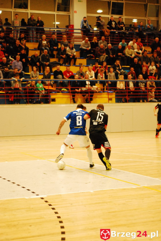 Brzescy piłkarze halowi remisują u siebie z zespołem z Pyskowic