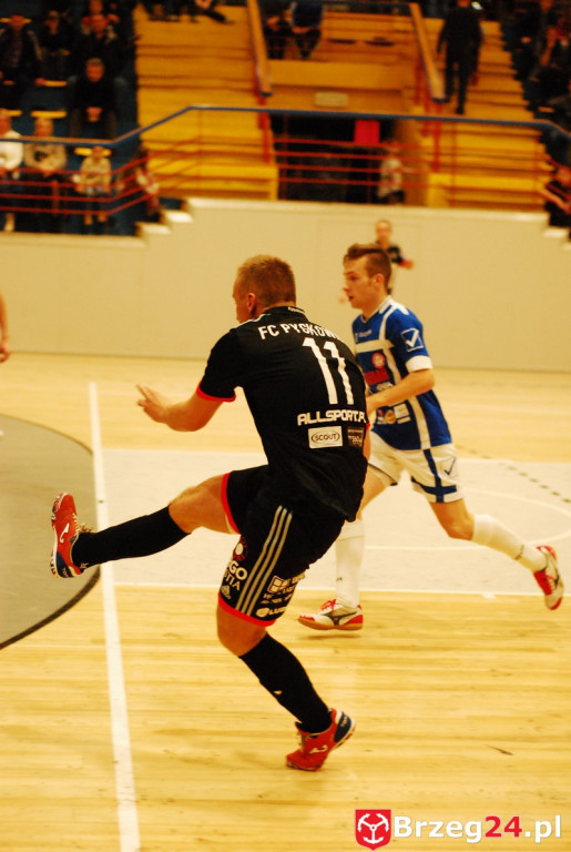 Brzescy piłkarze halowi remisują u siebie z zespołem z Pyskowic