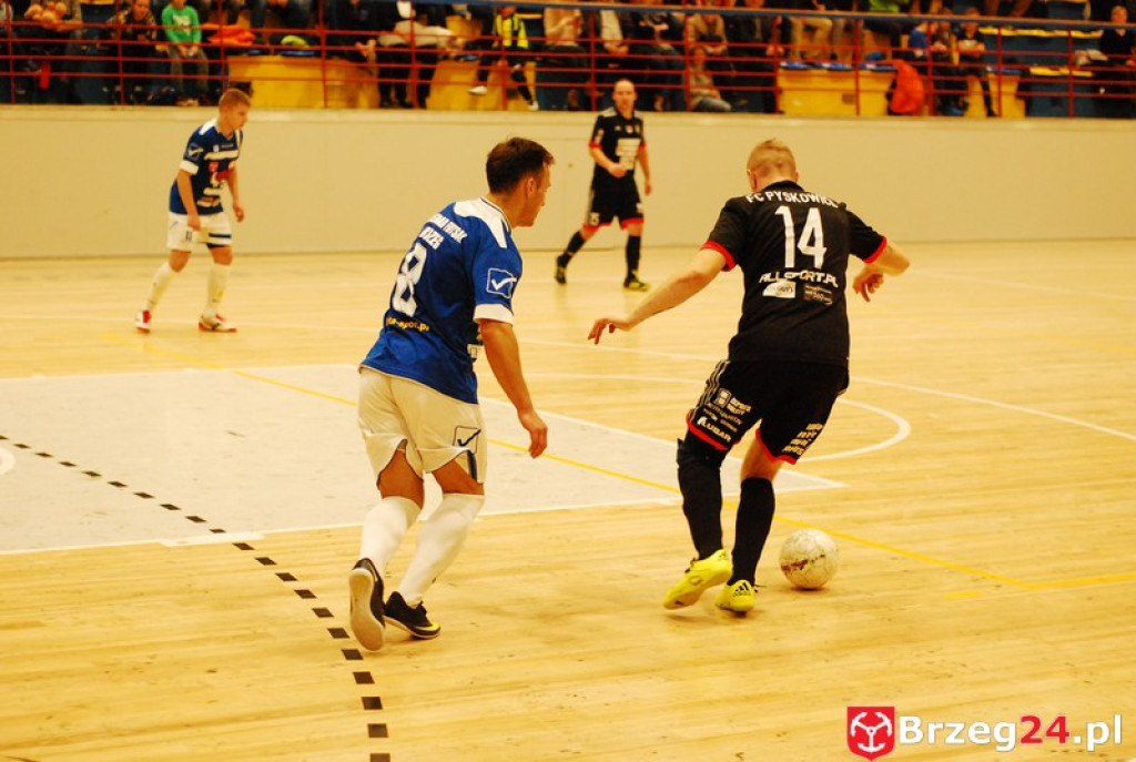 Brzescy piłkarze halowi remisują u siebie z zespołem z Pyskowic