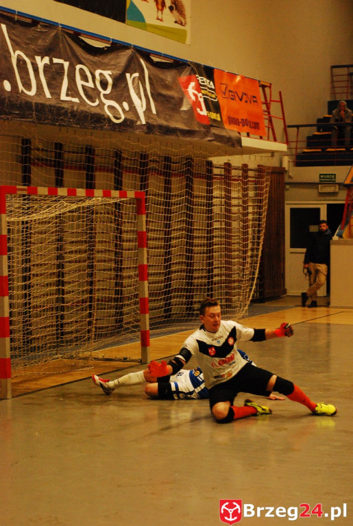 Brzescy piłkarze halowi remisują u siebie z zespołem z Pyskowic